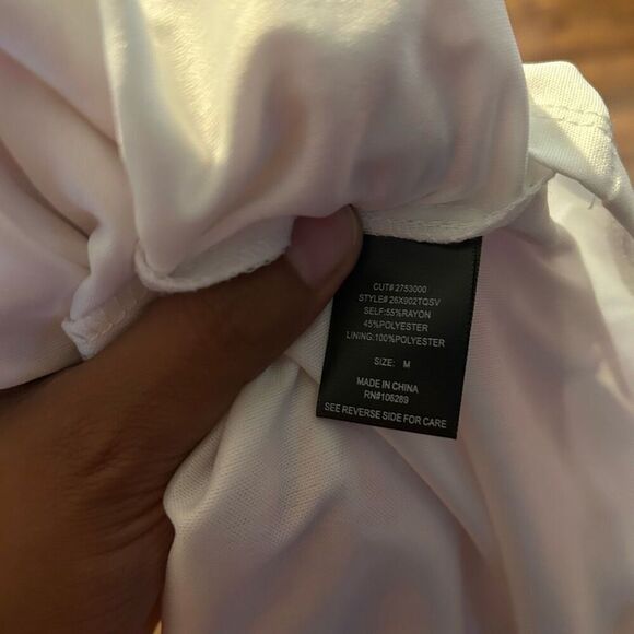 New Dress - Picture 4 of 4